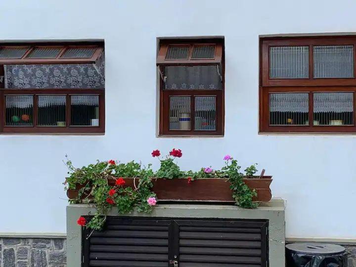 Condomínio Solar dos Pássaros - Capivari - Campos do Jordão 2022 Exterior foto